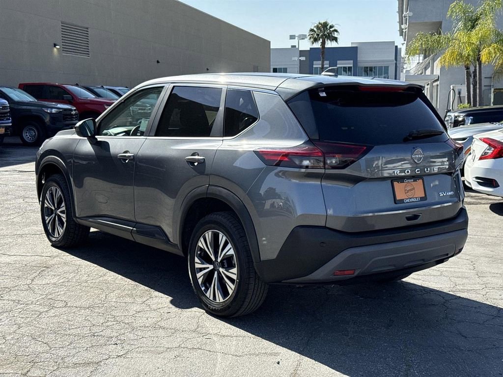 Used 2023 Nissan Rogue SV AWD/4WD image 5