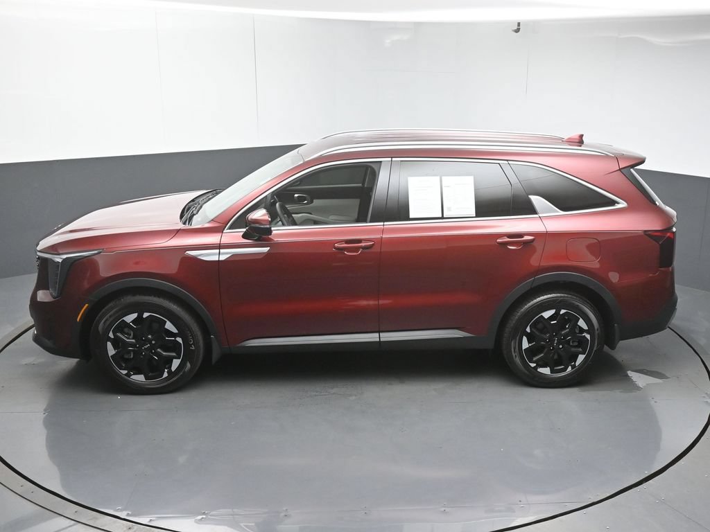 Used 2025 Kia Sorento S FWD image 49