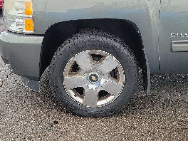 Used 2011 Chevrolet Silverado 1500 LT w/ All-Star Edition AWD/4WD image 33