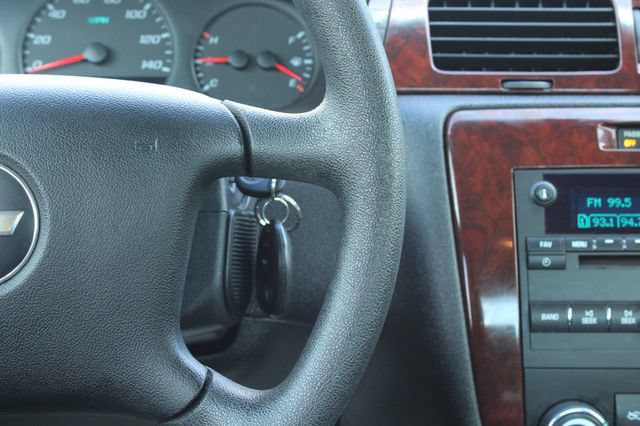 Used 2009 Chevrolet Impala LS FWD image 21