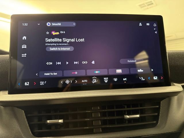 Used 2025 Ford Explorer ST-Line w/ Premium Package image 22