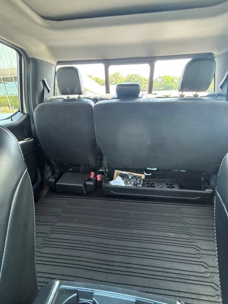 Used 2019 Ford F150 Lariat w/ Equipment Group 502A Luxury AWD/4WD image 15