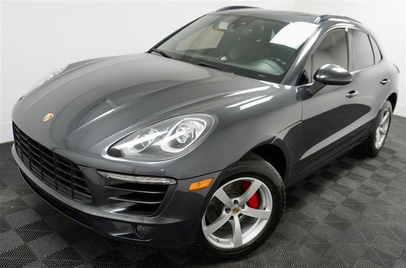Used 2018 Porsche Macan AWD/4WD image 2