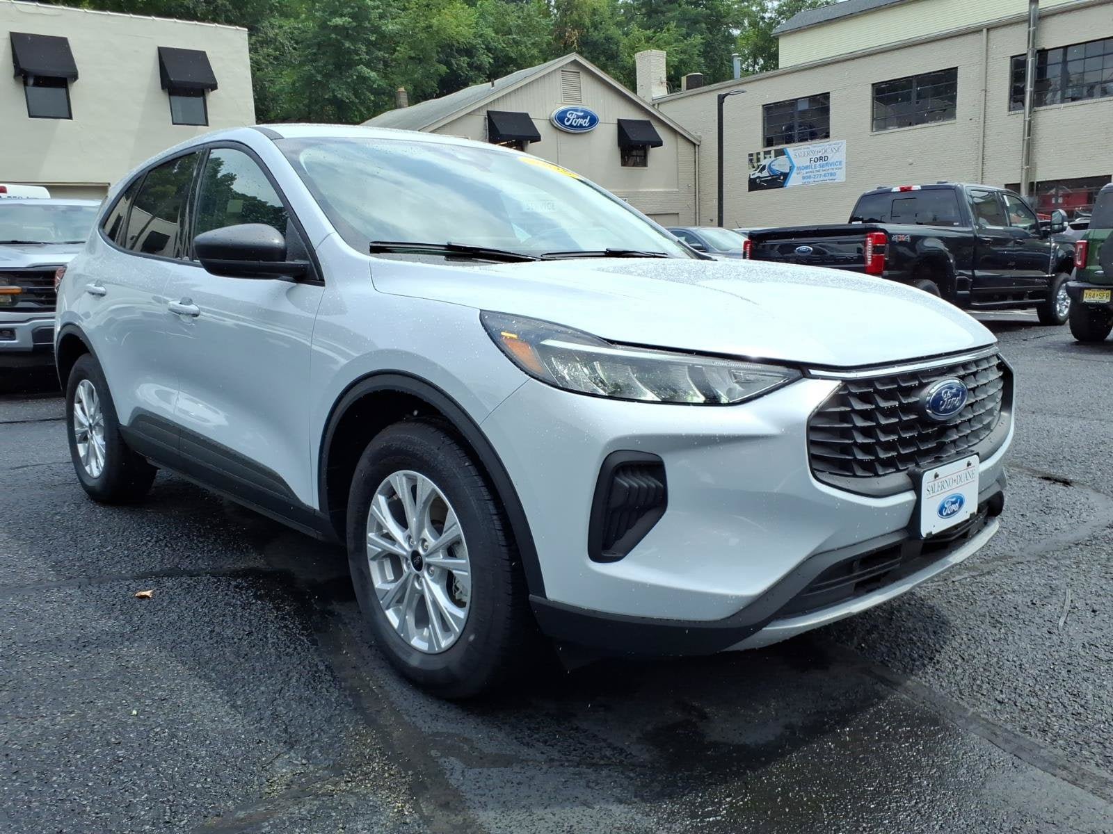 Used 2025 Ford Escape Active w/ Tech Pack #1 AWD/4WD image 7
