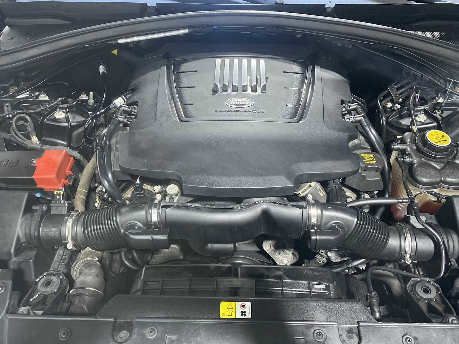 Used 2018 Land Rover Range Rover Velar S image 9