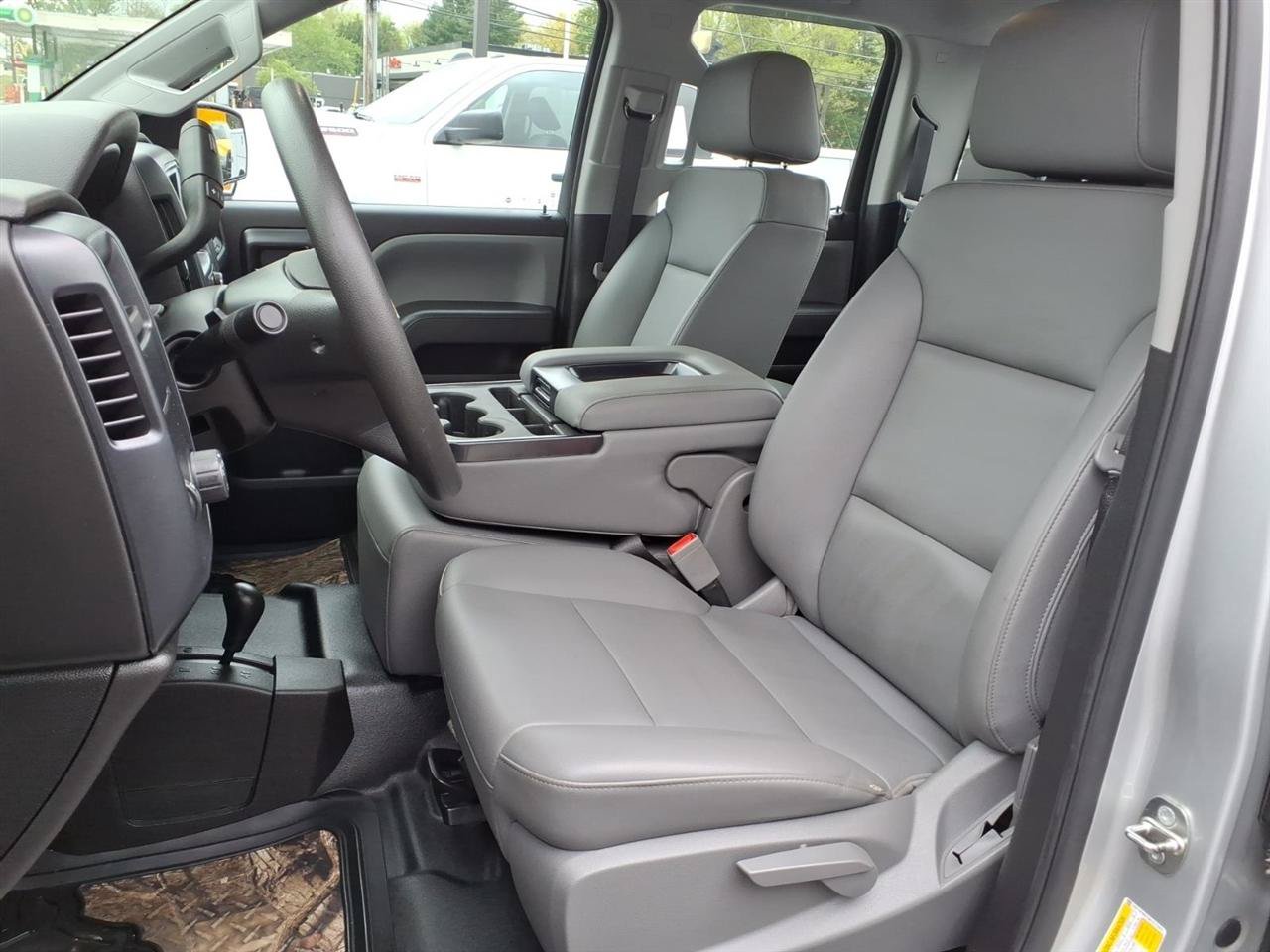 Used 2019 Chevrolet Silverado 1500 W/T AWD/4WD image 14
