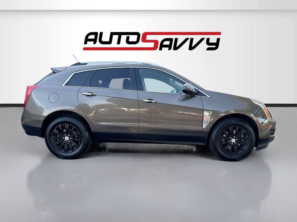 Used 2016 Cadillac SRX Luxury w/ Driver Awareness Package FWD image 8