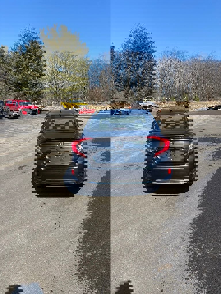 Used 2020 Honda Civic Touring image 4