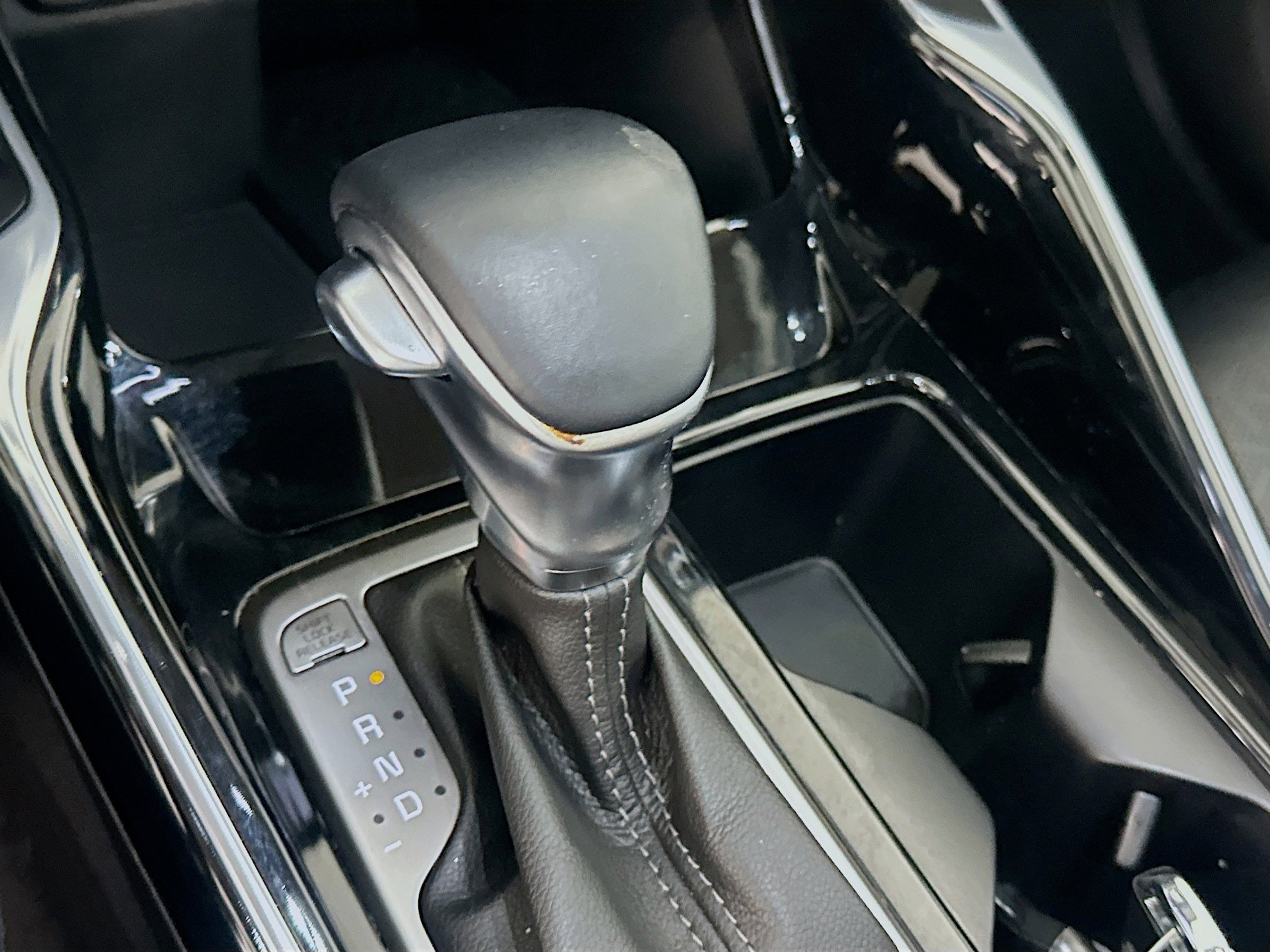 Used 2023 Kia Sorento SX image 25