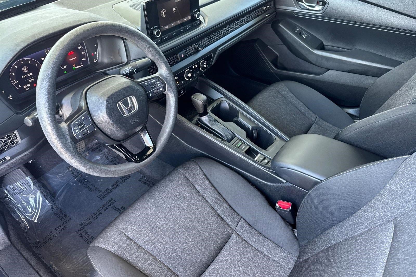 Certified 2025 Honda Accord LX image 4