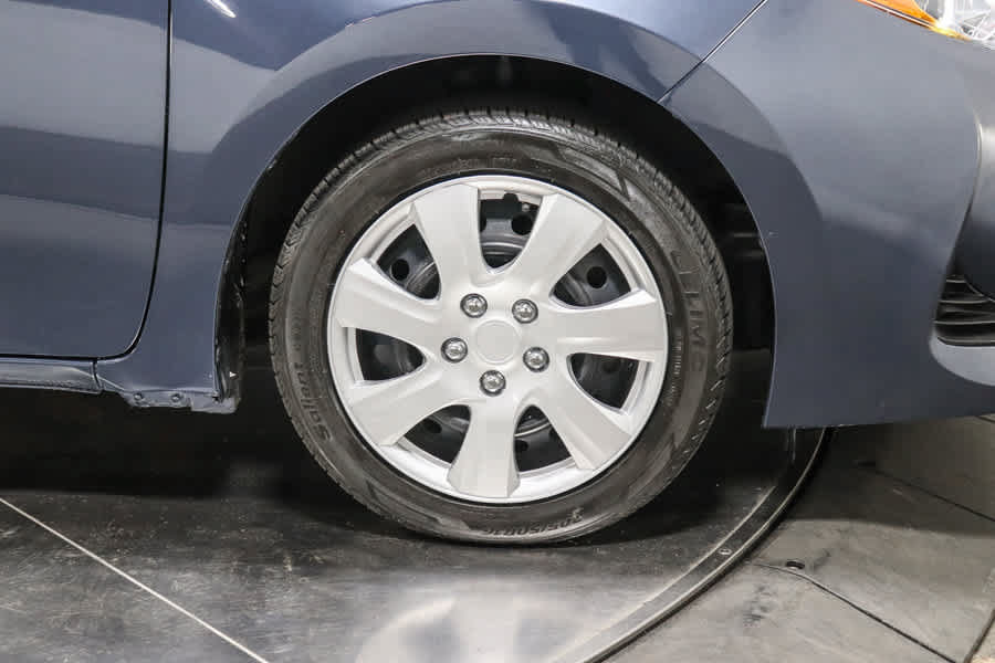 Certified 2019 Toyota Corolla LE FWD image 11