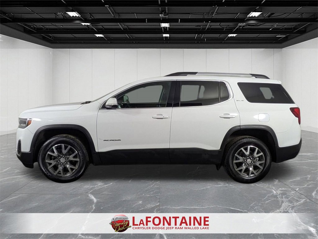 Used 2023 GMC Acadia SLE w/ Driver Convenience Package image 2