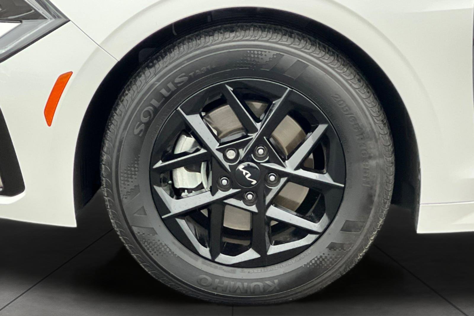 Used 2025 Kia K5 LXS image 30