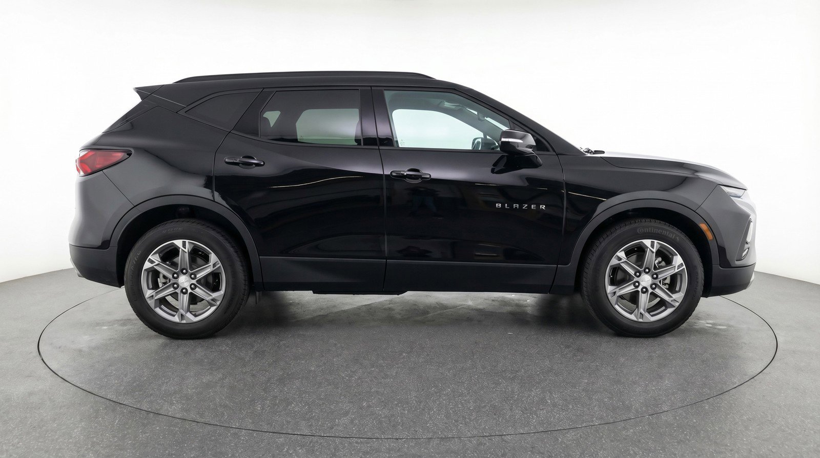 Used 2025 Chevrolet Blazer LT image 11