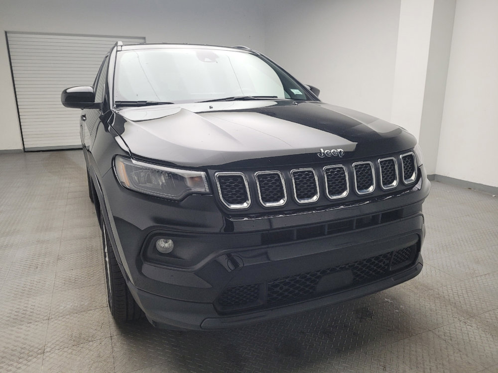 Used 2024 Jeep Compass Latitude w/ Altitude Special Edition image 14