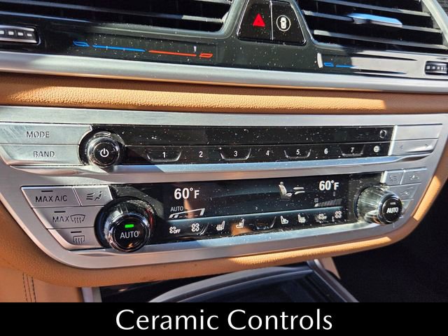 Used 2021 BMW 750i xDrive w/ Executive Package image 27
