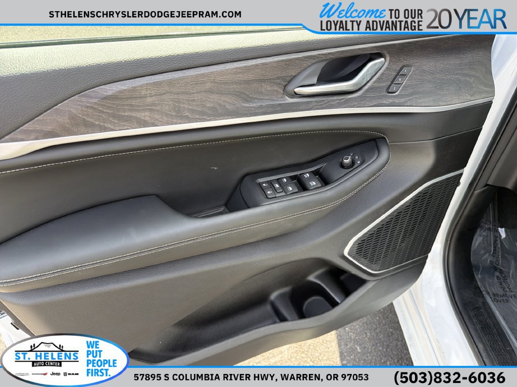 New 2026 Jeep Grand Cherokee Limited AWD/4WD image 18