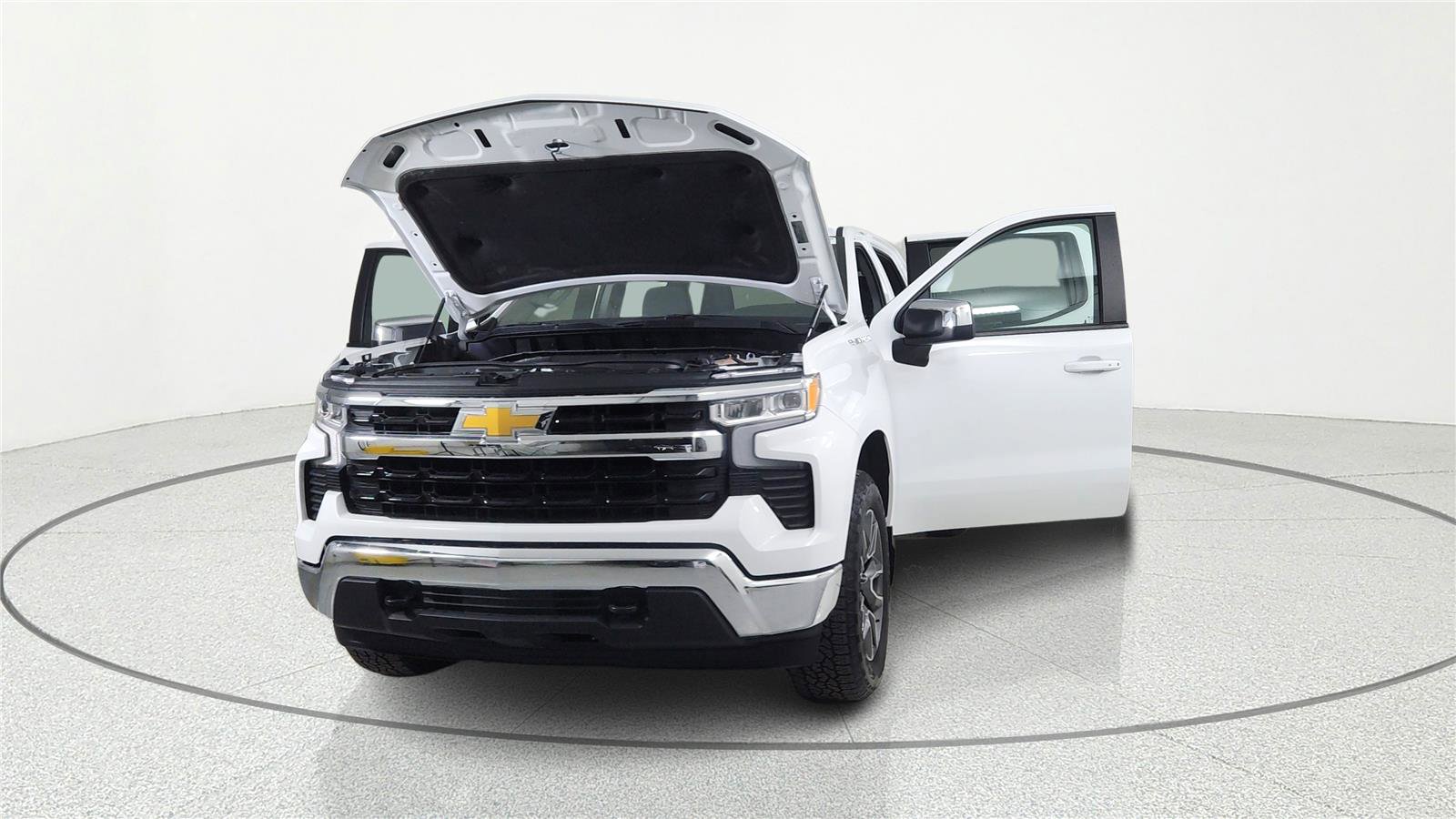 Used 2024 Chevrolet Silverado 1500 LT AWD/4WD image 6