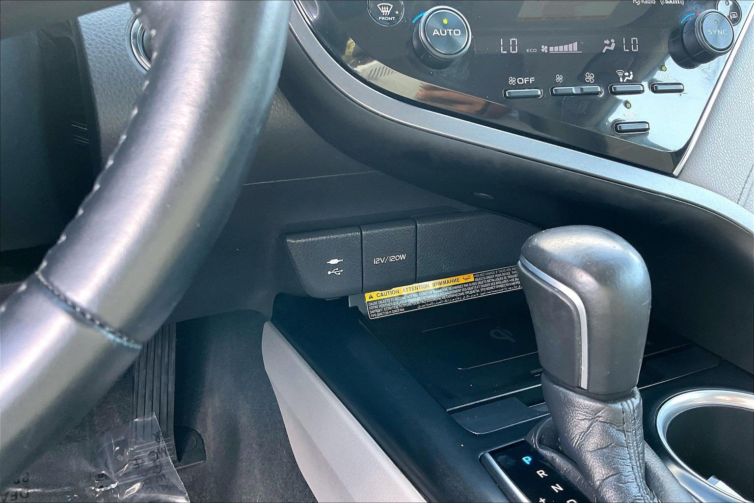 Used 2018 Toyota Camry XLE FWD image 39