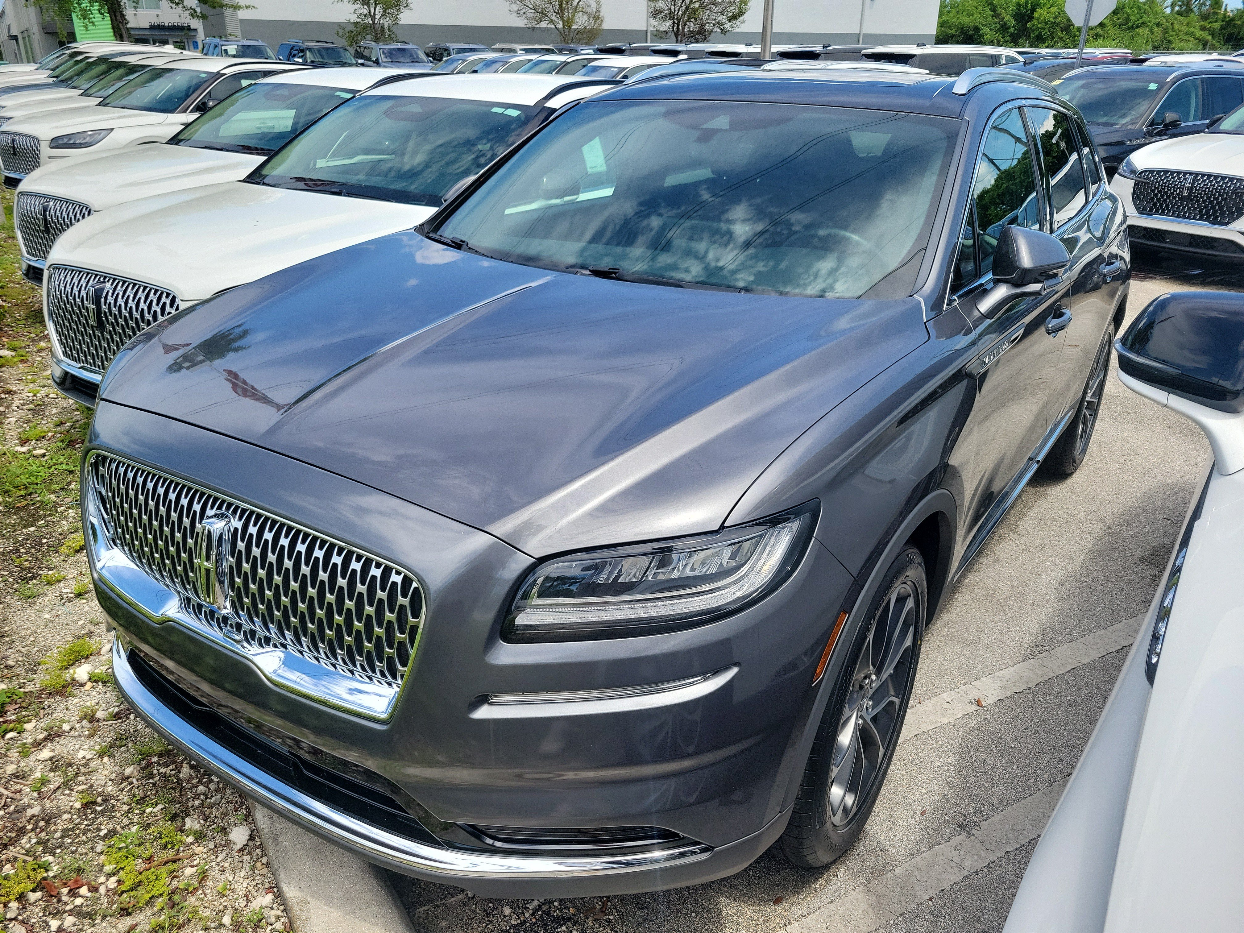 Certified 2022 Lincoln Nautilus Reserve FWD image 15