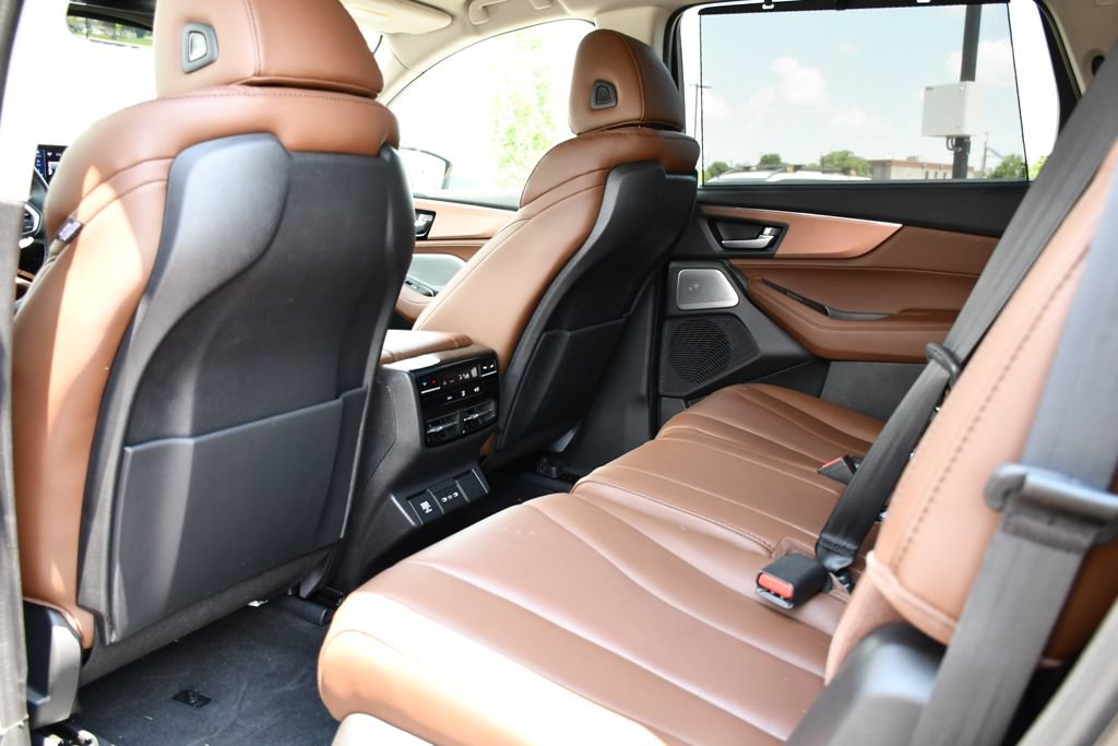 Certified 2026 Acura MDX FWD w/ Technology Package image 19