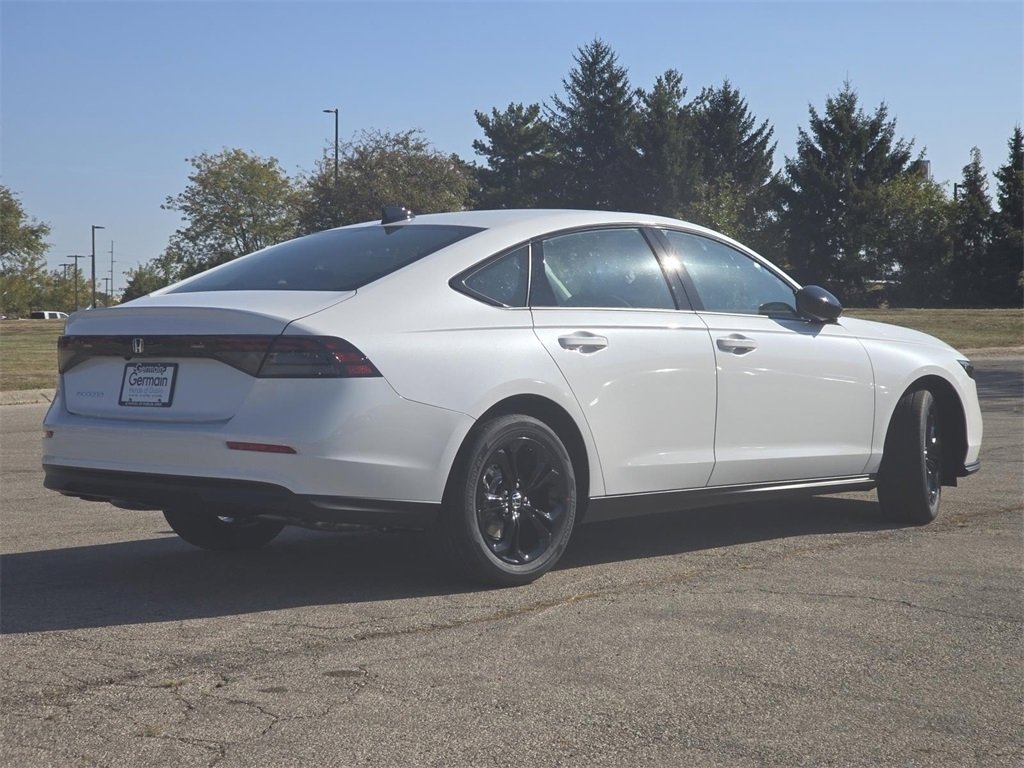 New 2025 Honda Accord SE image 17
