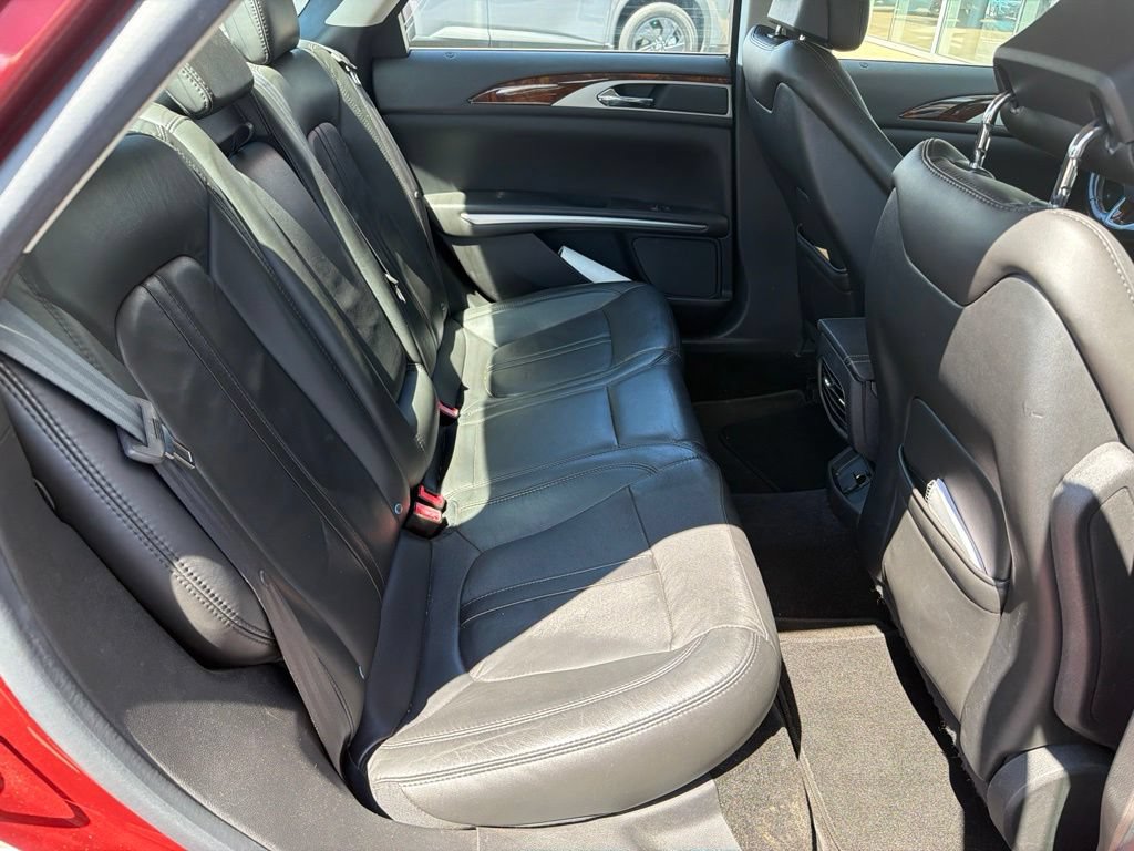 Used 2014 Lincoln MKZ FWD image 8