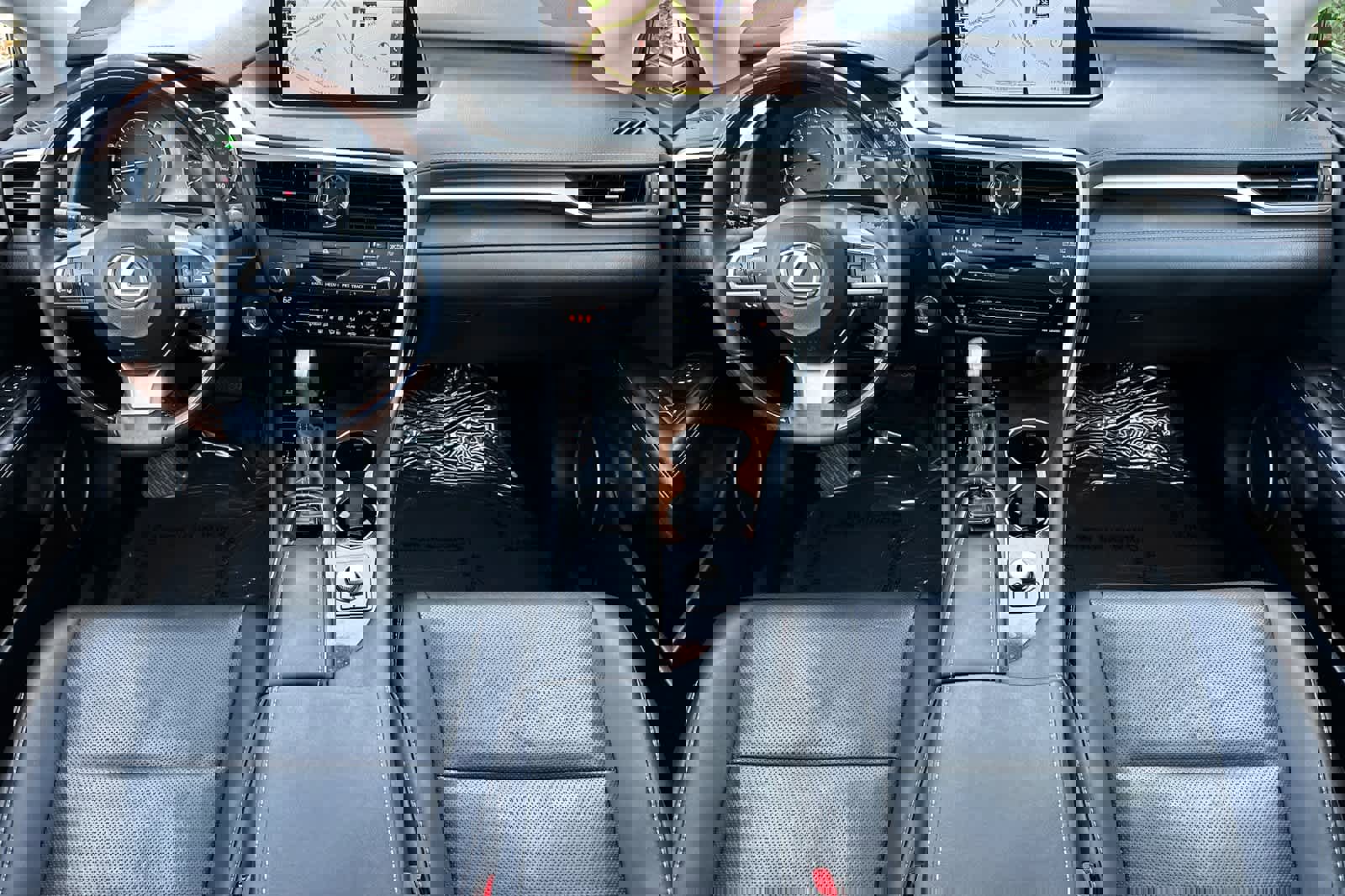 Used 2017 Lexus RX 350 image 3