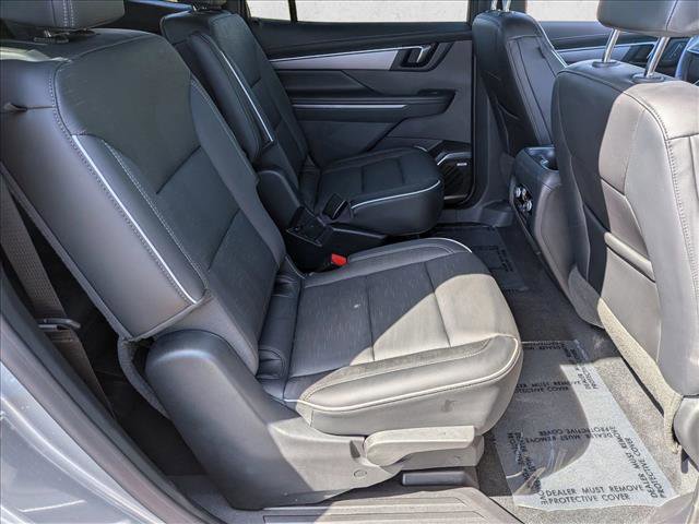 Used 2025 Buick Enclave Sport Touring image 28