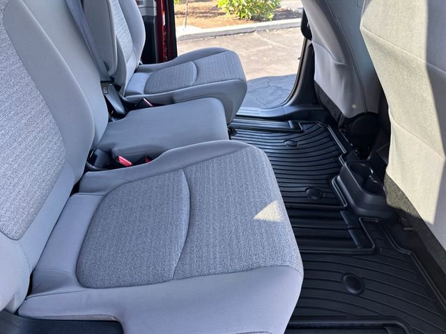 Used 2023 Toyota Sienna LE FWD image 30
