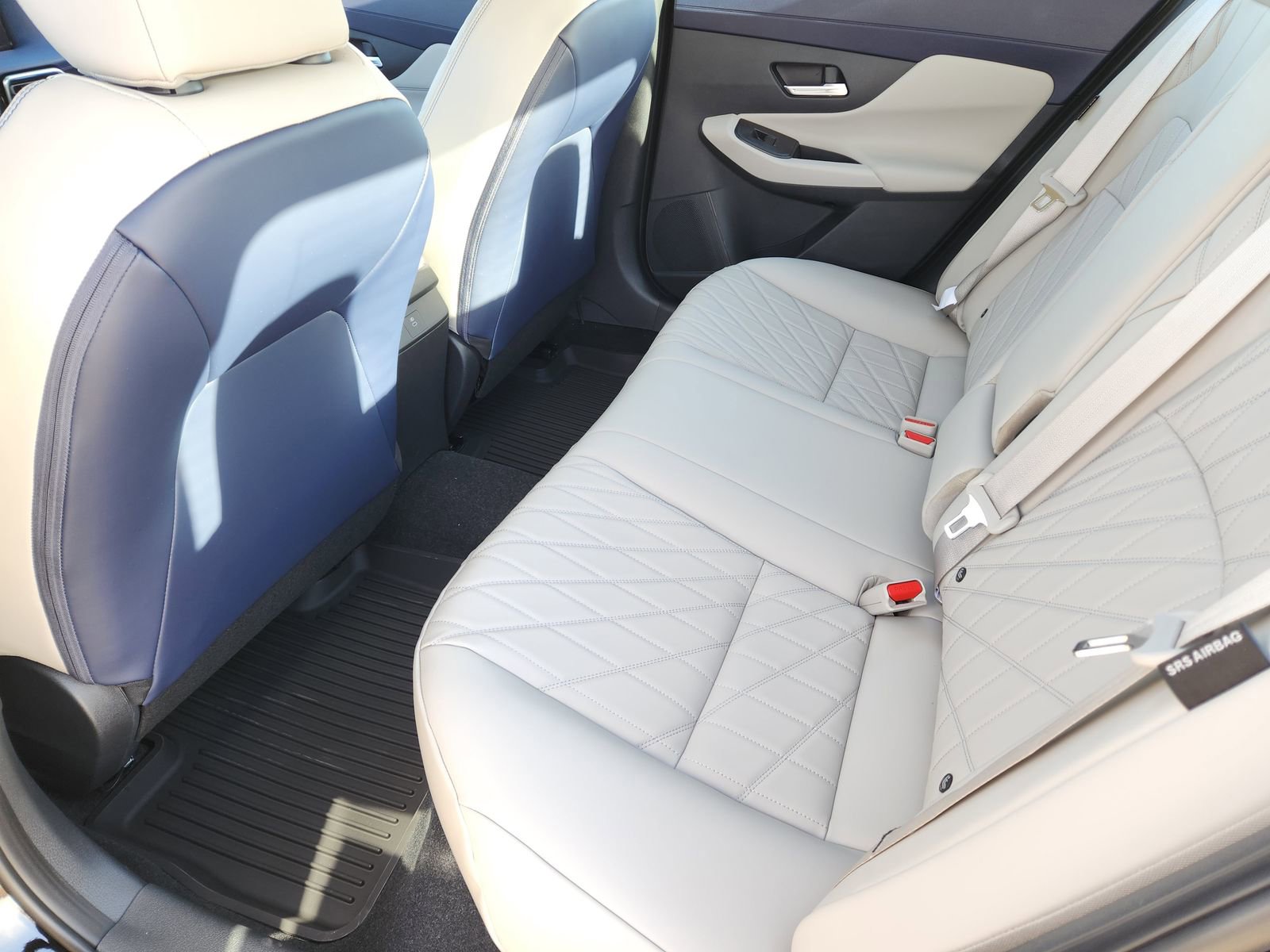 New 2026 Nissan Sentra SL w/ Floor Mat Package FWD image 28