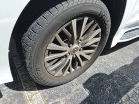 Used 2019 Lexus LX 570 4WD w/ Luxury Package image 7