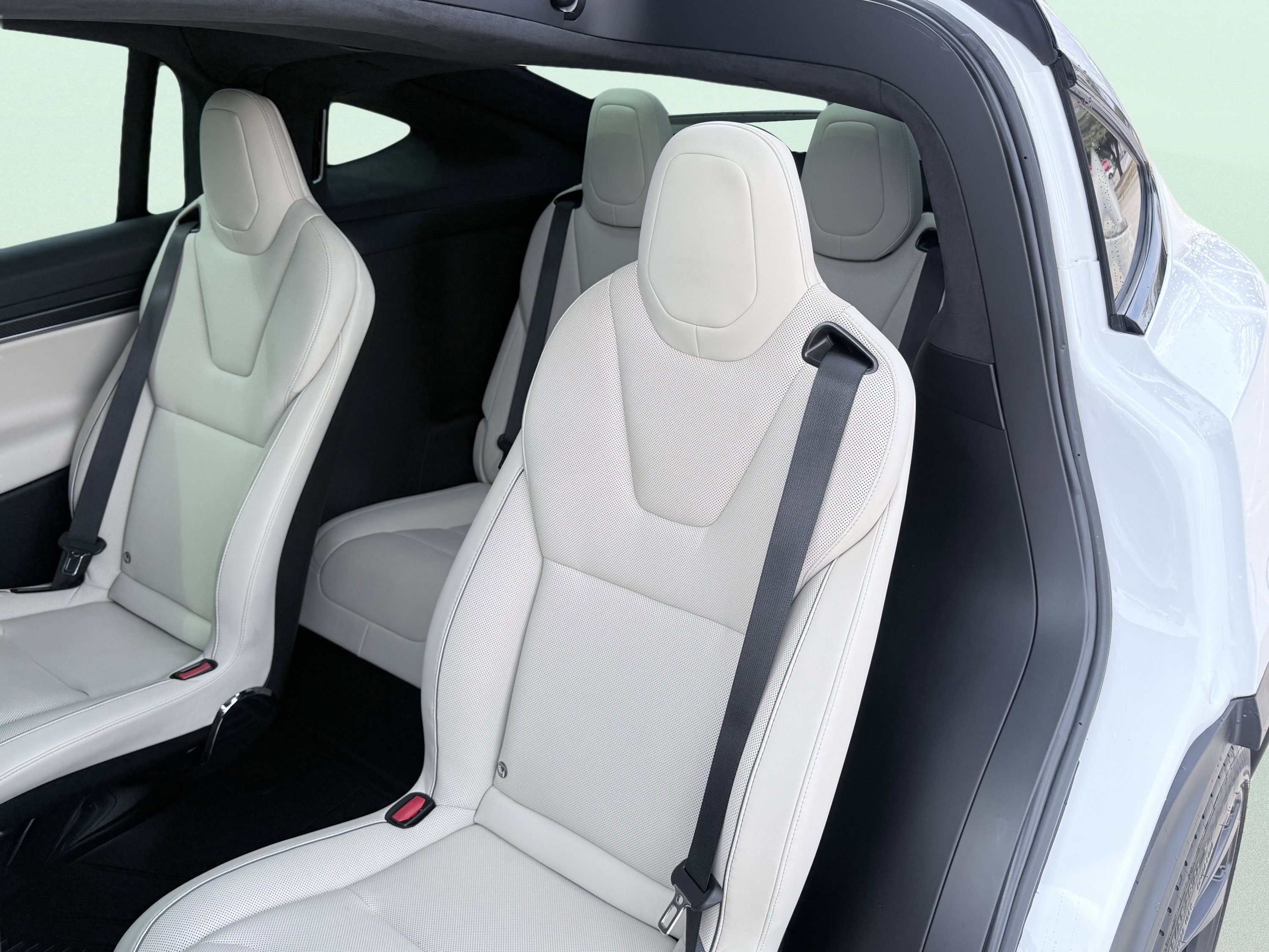 Used 2023 Tesla Model X Plaid image 29