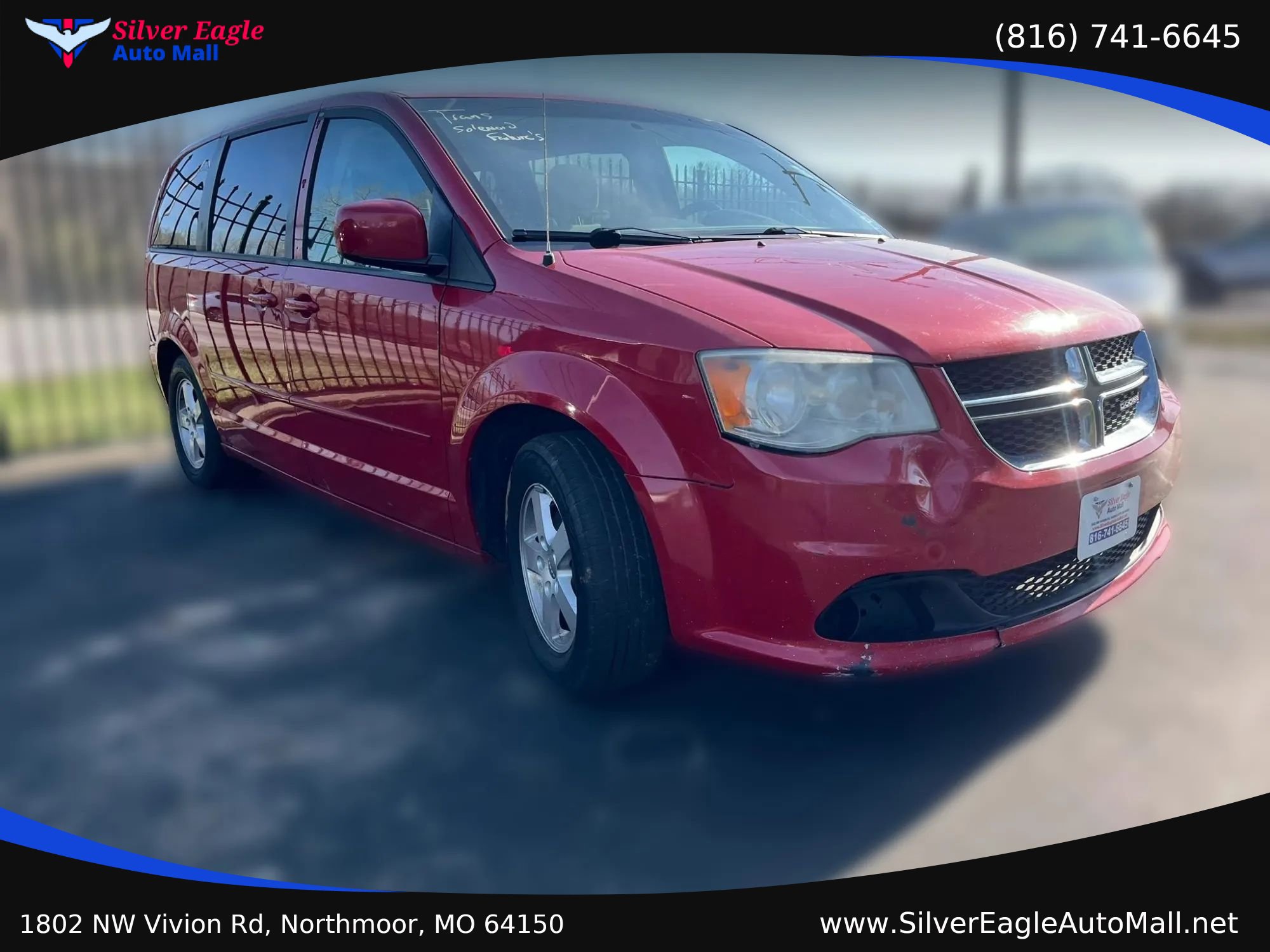 Used 2013 Dodge Grand Caravan SXT FWD image 2