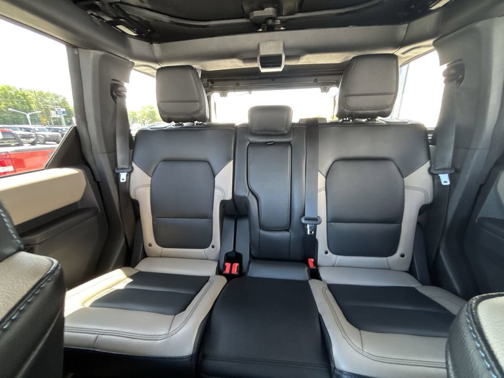 Used 2024 Ford Bronco Wildtrak AWD/4WD image 25
