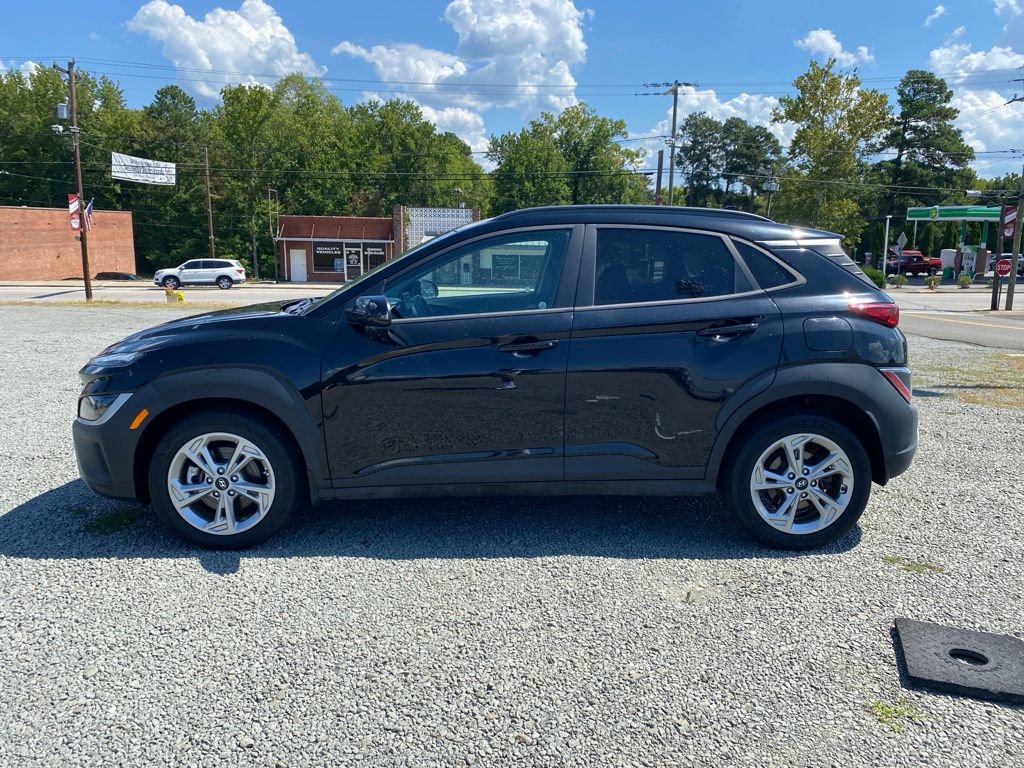 Used 2023 Hyundai Kona SEL AWD/4WD image 6