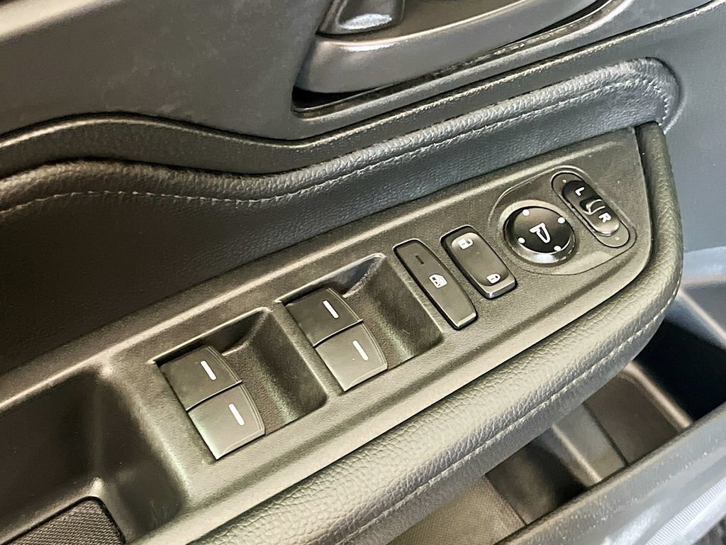 Used 2023 Honda Odyssey EX-L image 17