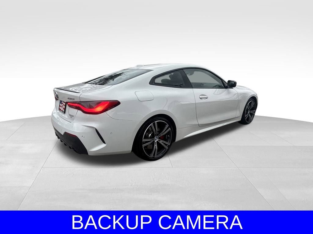 Used 2024 BMW 430i Coupe w/ M Sport Package image 4