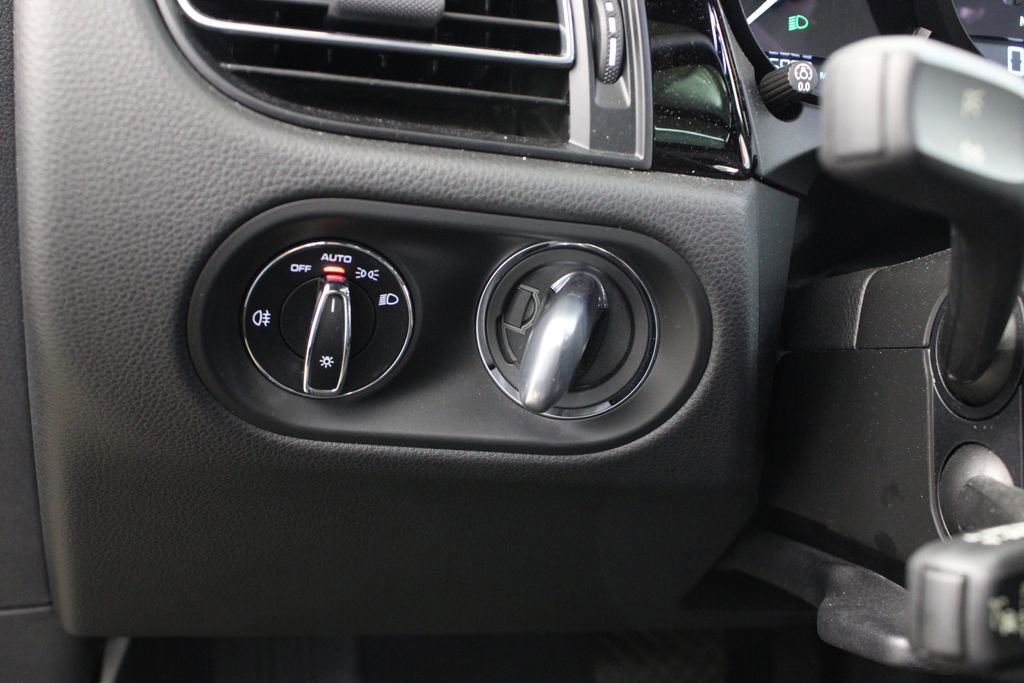 New 2024 Porsche Macan image 22