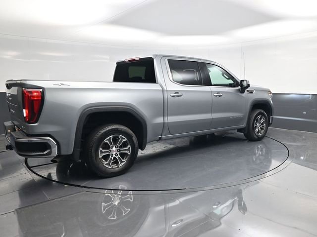 Used 2026 GMC Sierra 1500 SLT AWD/4WD image 3