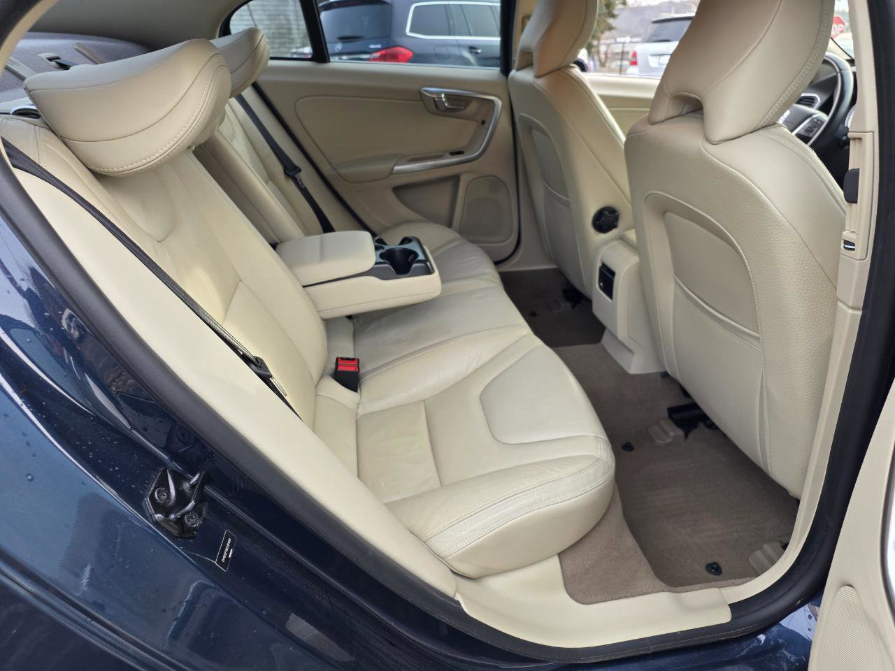 Used 2012 Volvo S60 T5 w/ Multimedia Pkg FWD image 28