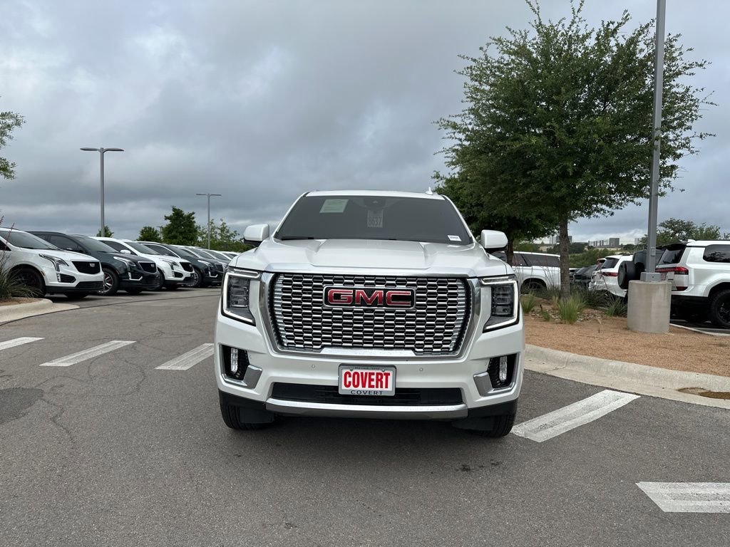 Used 2023 GMC Yukon XL Denali w/ Denali Reserve Package image 2