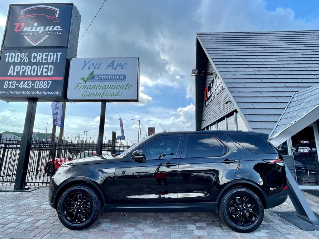 Used 2017 Land Rover Discovery SE AWD/4WD image 30