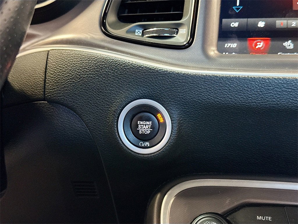 Used 2021 Dodge Challenger R/T Scat Pack image 21