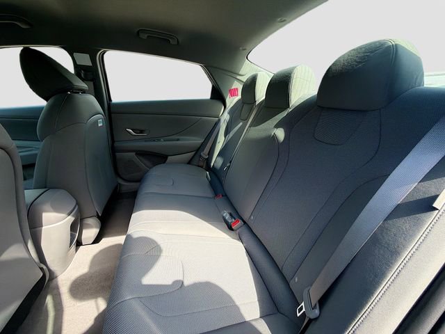 New 2026 Hyundai Elantra SE image 23