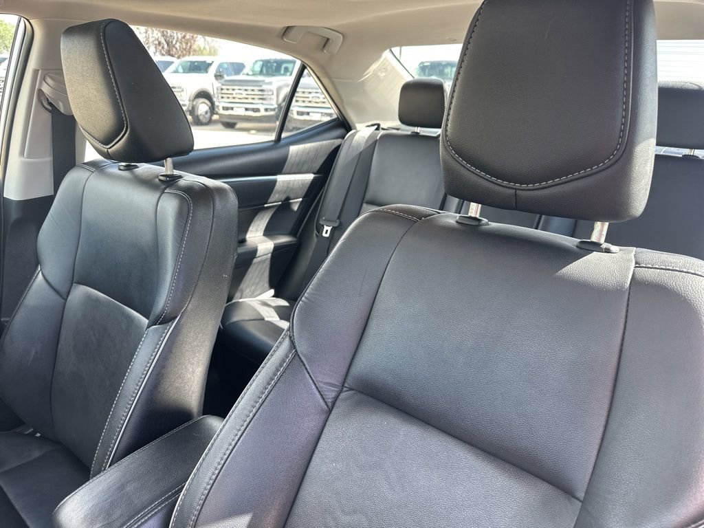 Used 2015 Toyota Corolla S Premium FWD image 17