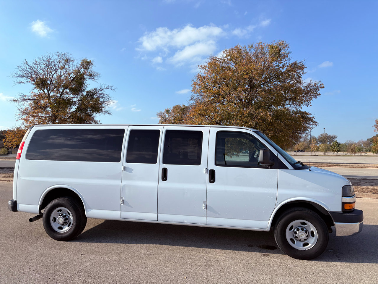 Used 2016 Chevrolet Express 3500 LT w/ LT Preferred Equipment Group image 42
