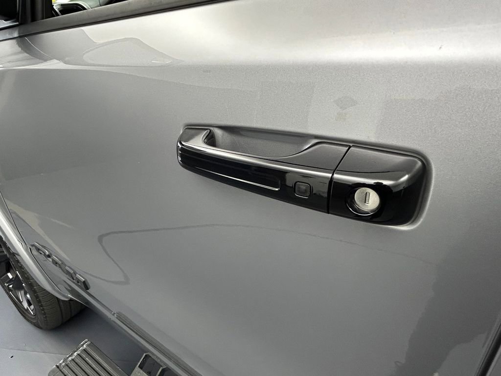 Used 2024 RAM 1500 Limited image 41