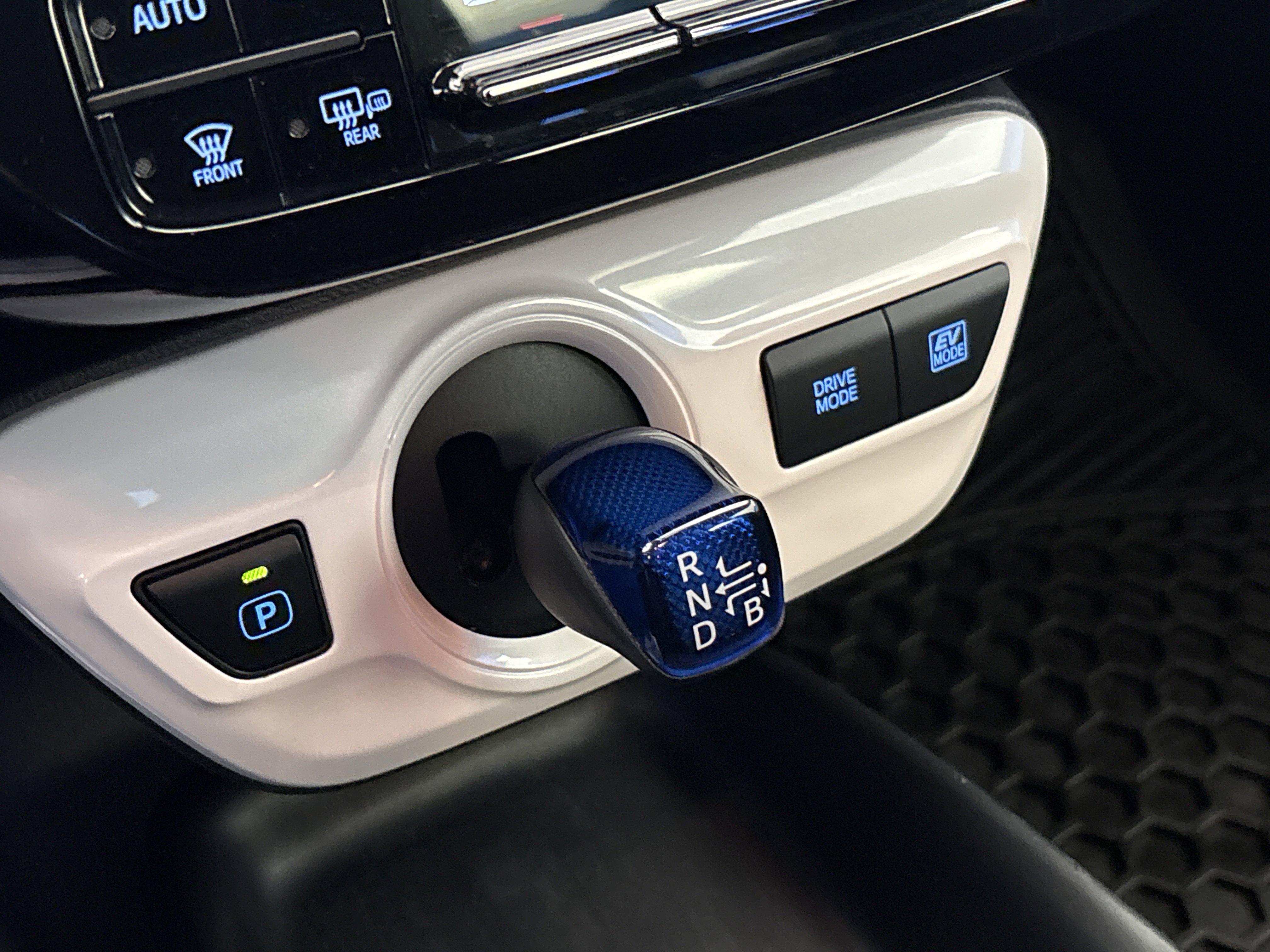 Used 2017 Toyota Prius Two FWD image 19