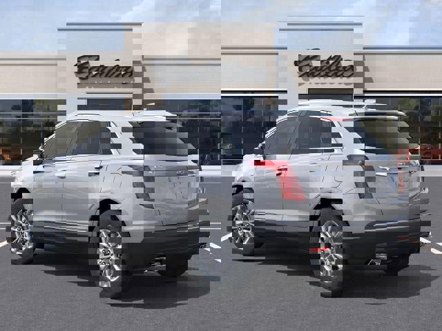 New 2026 Cadillac XT5 Luxury image 3